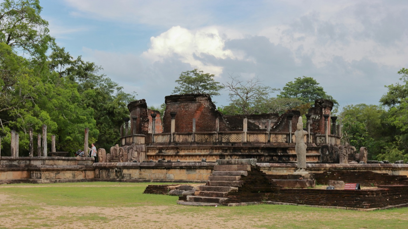 The Medieval Kingdom of Polonnaruwa